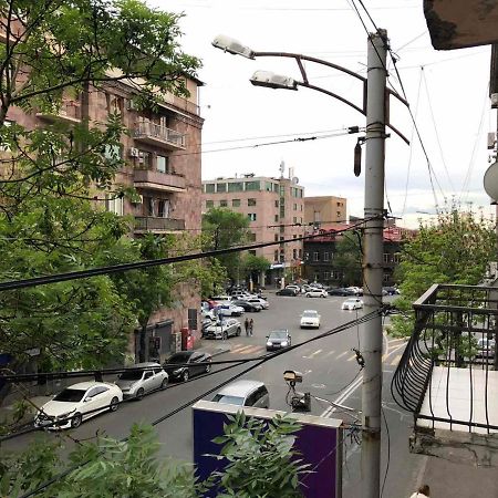 Apartament Квартира В Самом Центре Еревана Zewnętrze zdjęcie