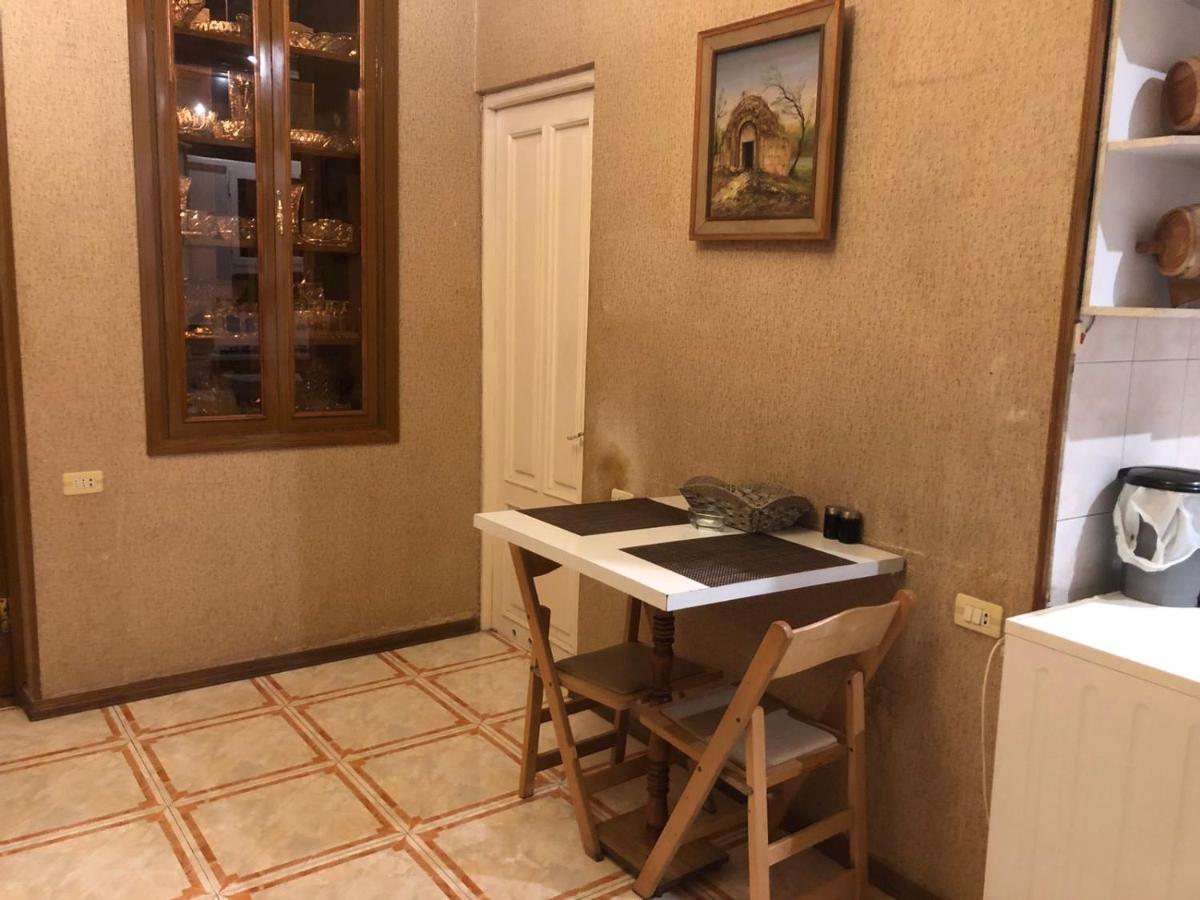 Apartament Квартира В Самом Центре Еревана Zewnętrze zdjęcie